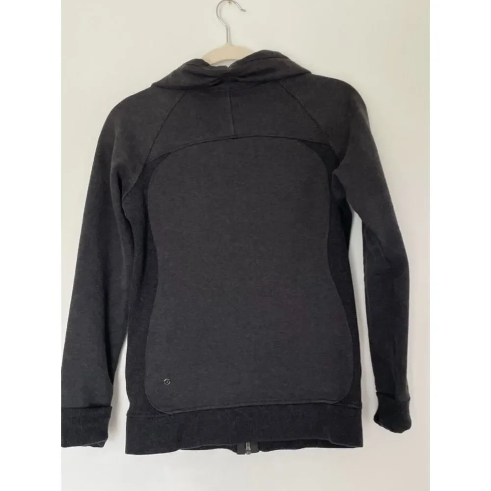 Lululemon Full Zip Jacket Size 6 could fit XS-Small  Gray Active L10